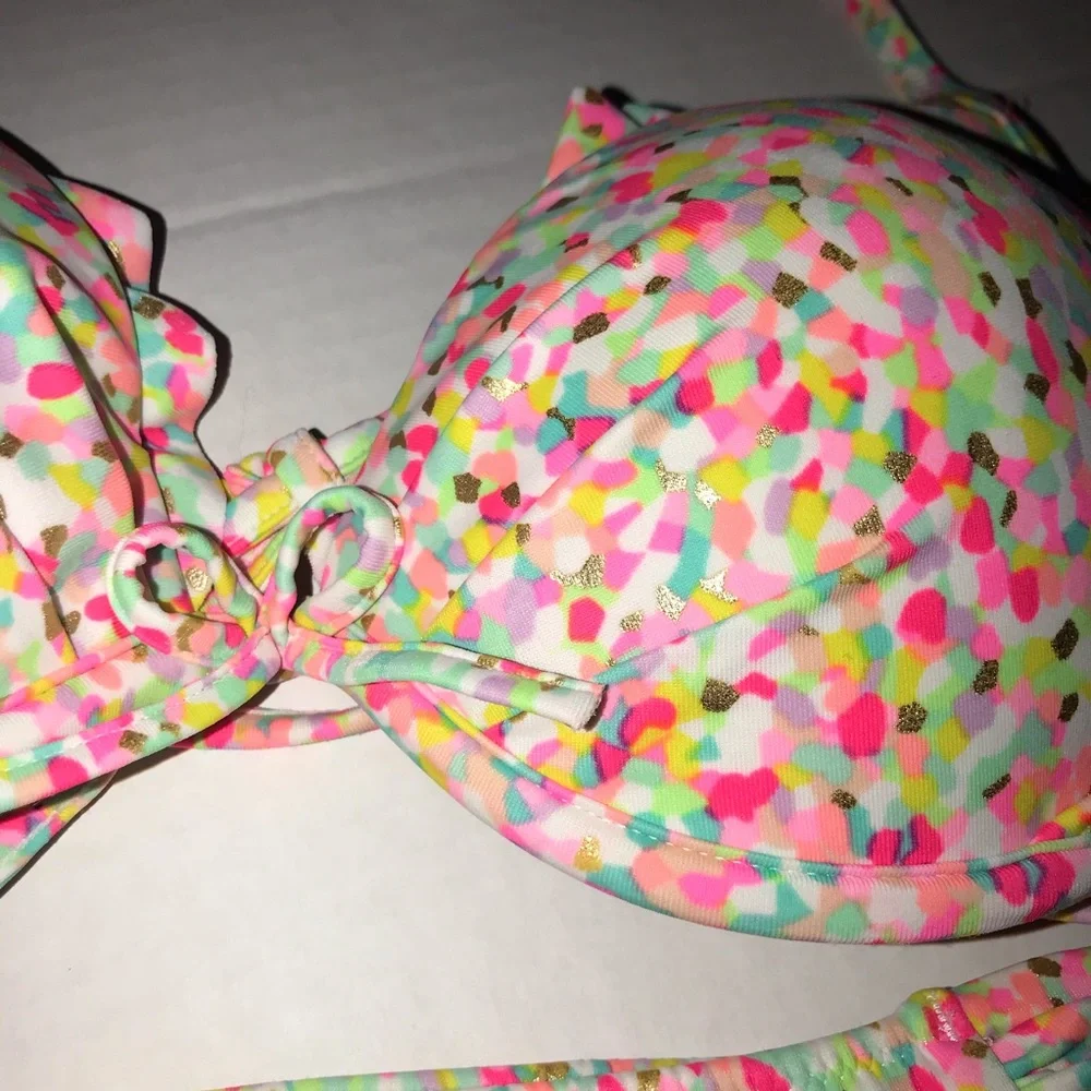 Victoria’s Secret underwire swimsuit w tab bottom - Picture 2 of 4